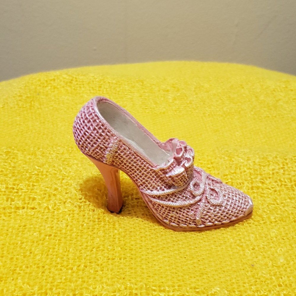 Lot Of Four Vintage Miniature Collectible Shoes - Picture 4 of 4
